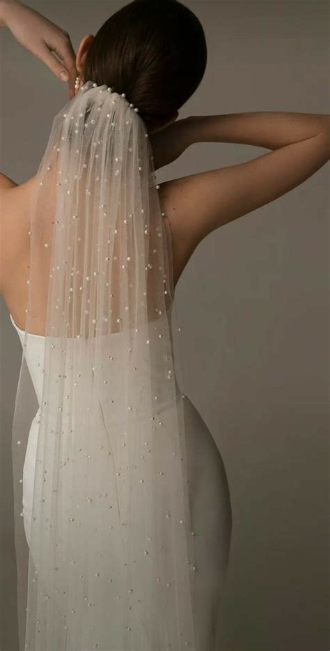 Bridesmaid Dresses, Wedding Gowns, Bridal Acessories .